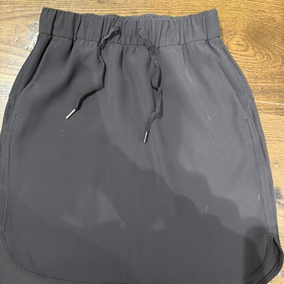Lululemon on the fly Skirt - Picture 3 of 5